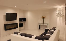 Blossom Lane Apartment